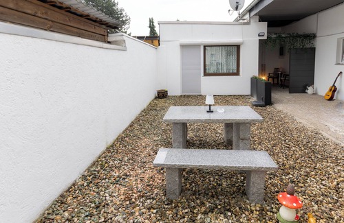 Großenbaum Apartment | Apartment near Düsseldorf Airport Messe