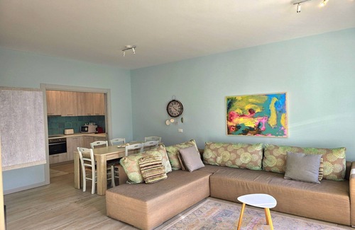 Qerek Apartment | Apartment near Elements Beach with Pool