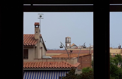 Malgrat de Mar Apartment | Apartment near the beach and with beautiful views of the church bell tower.