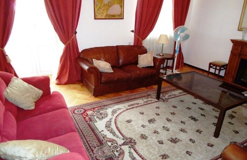 Afanasivsʹkyy Yar Apartment | Apartment near Golden Gate monument