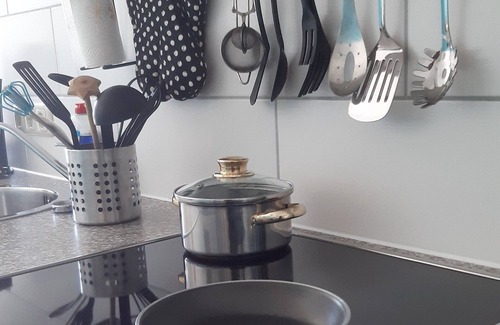 Borna Apartment | Apartment near Harthsee - Leipziger Neuseenland, small garden, bicycle storage room,
