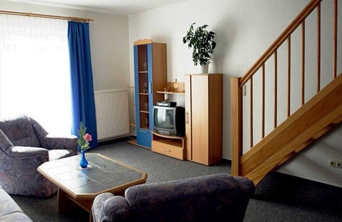 Neukalen Apartment | Apartment near Kummerower See - Apartment (Schultz, Monika)