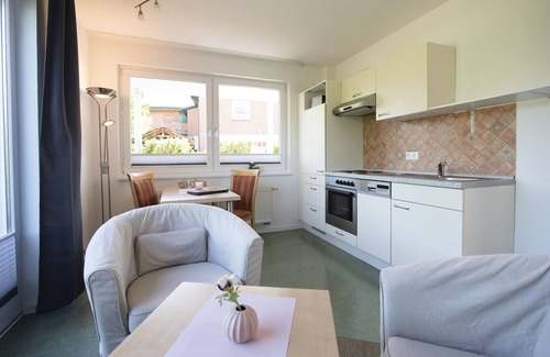 Berkenthin Apartment | Apartment near Lübeck and Ratzeburg: balcony, on the Elbe-Lübeck Canal, swimming lake at 4km