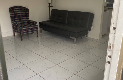 Hawthorne Apartment | Apartment Near LAX airport #B