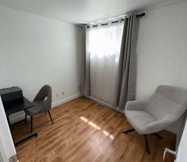 Sainte-Catherine Apartment | Apartment near Montreal