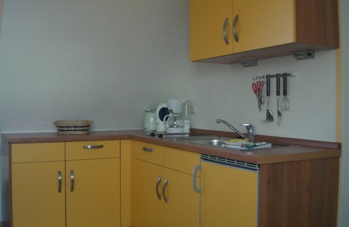 Altefaehr Apartment | Apartment near port and sandy beach. The main seaside resort is only 700 meters away