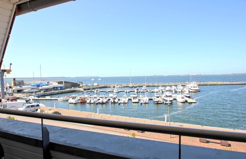 Wiek Apartment | Apartment near the harbor with balcony and sea view - Hafenhäuser Wiek 06