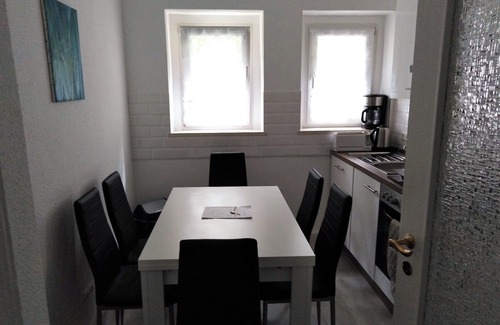 Wahren Apartment | Apartment near the house Auensee with fully equipped kitchen, 1st floor