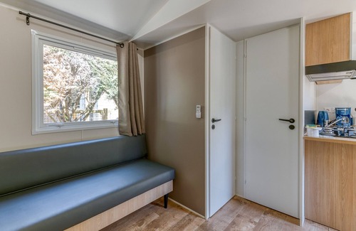 Vaulnaveys-le-Bas RV Rental | Apartment 'Nest 29 N°24' with Mountain View, Wi-Fi and Air Conditioning