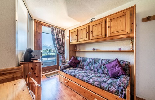 Les Esserts Apartment | Apartment 'Nikye Morillon 5 Personnes' with Mountain View and Balcony