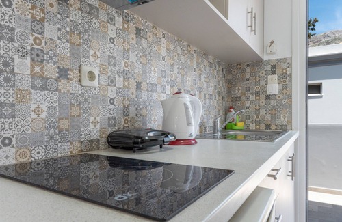 Panormos Apartment | Apartment 'No 13' with Shared Pool, Wi-Fi and Air Conditioning