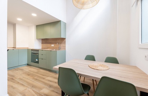 Nou Moles Apartment | Apartment 'Nou Moles' with Wi-Fi and Air Conditioning