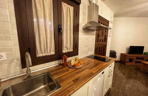 Hervas Apartment | Apartment number 3 ground floor with terrace and garden