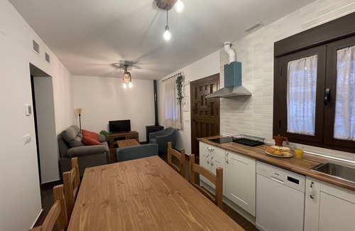 Hervas Apartment | Apartment number 5 ground floor with terrace and garden