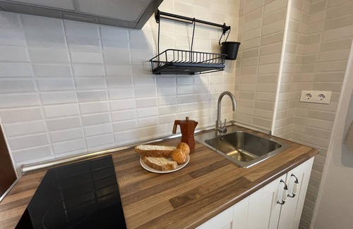 Hervas Apartment | Apartment number 9 Suite with Jacuzzi