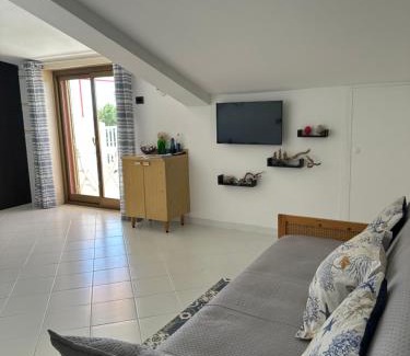 San Lorenzo Apartment | {[Apartment On The Sea +Terrace]} Dan's house