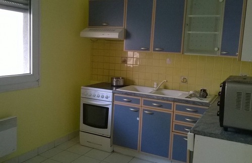 Ferrandiere - Maisons Neuves Apartment | Apartment 'Oasis T3' with Shared Terrace, Private Garden and Wi-Fi
