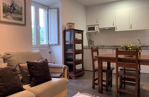Ituren Apartment | Apartment 'Olentzero' with Mountain View, Wi-Fi and Air Conditioning