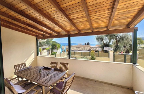 Kalami Apartment | Apartment 'Olympia' with Sea View, Wi-Fi and Air Conditioning
