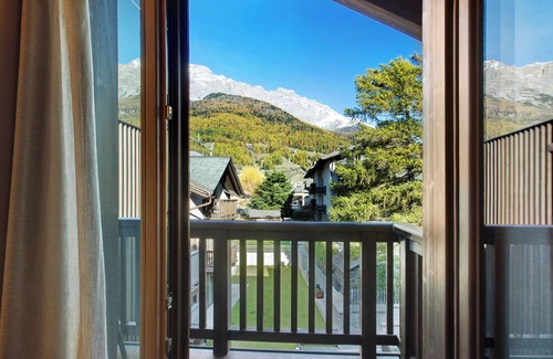Bormio Apartment | Apartment "Olympic Chalet 12" with Mountain View, Balconies & Wi-Fi
