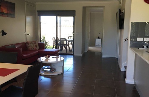Yarrawonga Apartment | Apartment on Hunt Street Yarrawonga