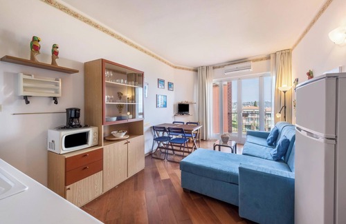 Solarolo Apartment | Apartment On the Beach Manerba del Garda with Pool, Garden & Wi-Fi
