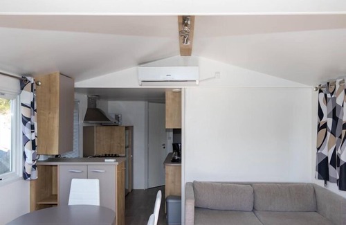 Chorges House | Apartment on Lake Serre-Ponçon with Pool