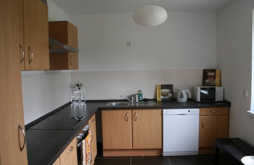 Holtendorf Apartment | Apartment on Schöps with Landskronblick
