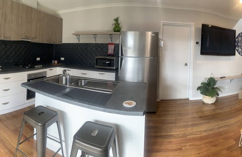 Sheedys Gully Apartment | Apartment On Willowbank, Short stroll and your surrounded by nature.