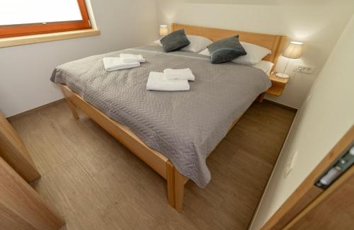 Studor Apartment | Apartment Orehar