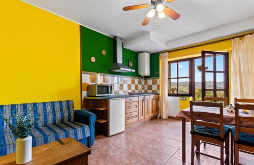Tornon Apartment | Apartment 'Ortografía' with Mountain View, Private Terrace and Wi-Fi