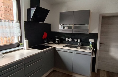 Uhlstadt - Kirchhasel Apartment | Apartment 'Papperitz' with Mountain View, Private Terrace and Wi-Fi