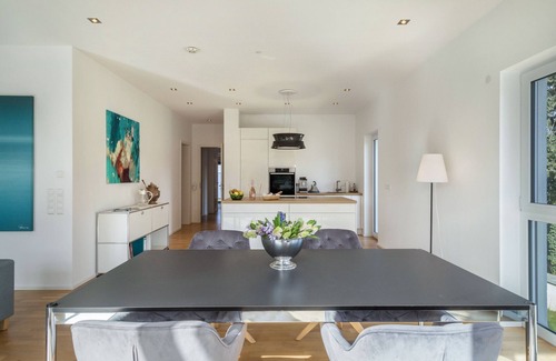 Aschach Apartment | Apartment 'Parkside' with Mountain View, Balcony and Wi-Fi