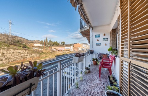 Alfarras Apartment | Apartment 'Pablo Y Francisca' with Mountain View, Private Terrace and Wi-Fi
