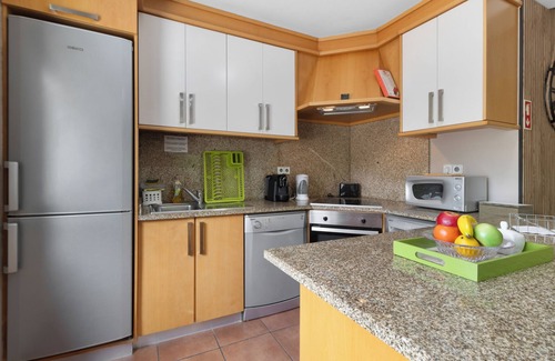 Melgaco Apartment | Apartment 'Palheiro' with Lake View, Wi-Fi and Air Conditioning