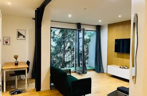 Belleville Apartment | Apartment Paris 11 - 2 bedrooms - 2 shower rooms - 2 toilets
