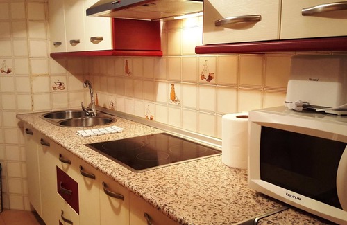 Cerro de la Golondrina-Salesianos Apartment | Apartment Patios de San Lorenzo