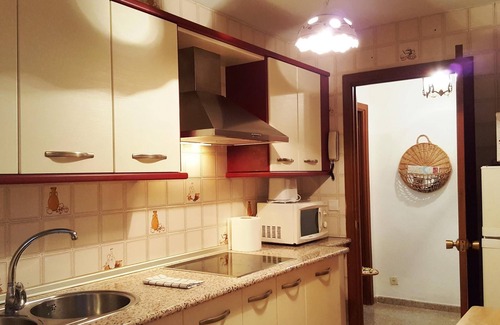 Cerro de la Golondrina-Salesianos Apartment | Apartment Patios de San Lorenzo