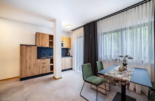 Lagundo Apartment | Apartment 'Pauli 5' with Mountain View, Shared Garden and Wi-Fi