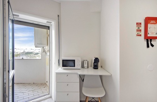 Barra Apartment | Apartment 'Pé Na Areia' with Sea View, Balcony and Wi-Fi