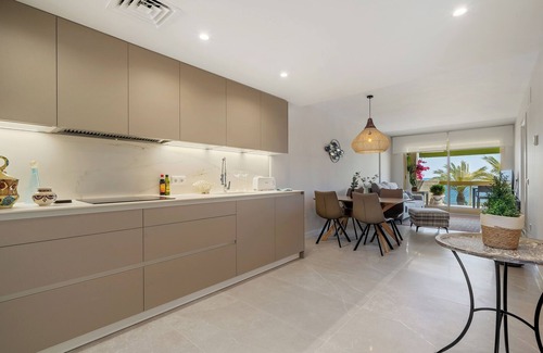 Cambrils Apartment | Apartment 'Pelicano' with Sea View, Wi-Fi and Air Conditioning