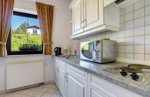 Pobershau Apartment | Apartment 'Pension Bergblick - Grüner Graben' with Mountain View, Balcony and Wi-Fi