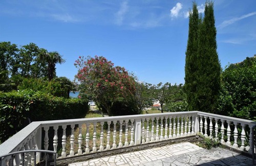 Municipality of Omisalj Apartment | Apartment Pesja near the sea