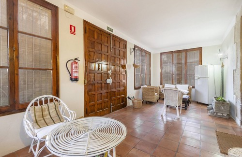 Vila-sana Apartment | Apartment 'Petit Ca L'Andorrà' with Shared Pool, Shared Garden and Wi-Fi