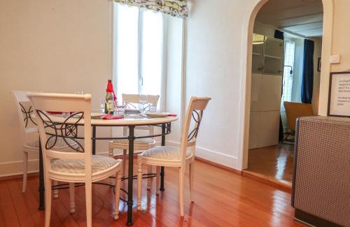 Pully Apartment | Apartment Petit Nid de Pully by Interhome