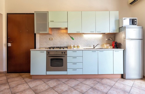 Porto Torres Apartment | Apartment 'Petronia' with Balcony and Wi-Fi