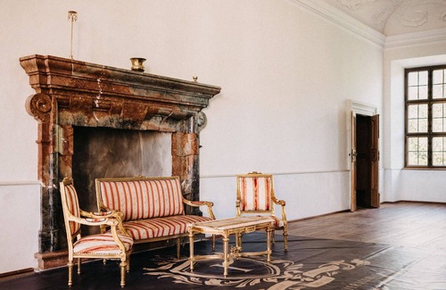 Aurolzmunster Apartment | Apartment Petunia - Innviertler Versailles Boutique Apartments
