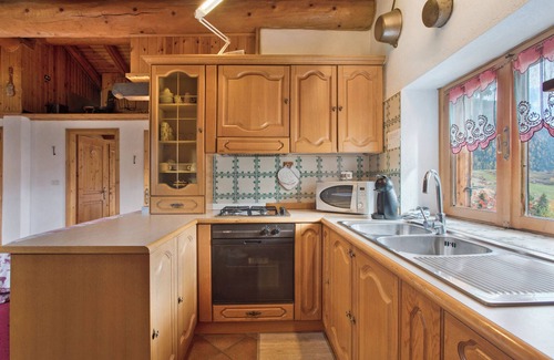 Gimillan Apartment | Apartment 'Piccolo Paradiso' with Mountain View, Private Garden and Wi-Fi
