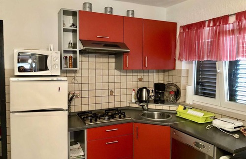 Nin Apartment | Apartment Pine with shared hot tub