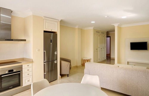 Arguineguin Apartment | Apartment "Pineda 1711" with Pool, Wi-Fi, Air Conditioning & Terrace